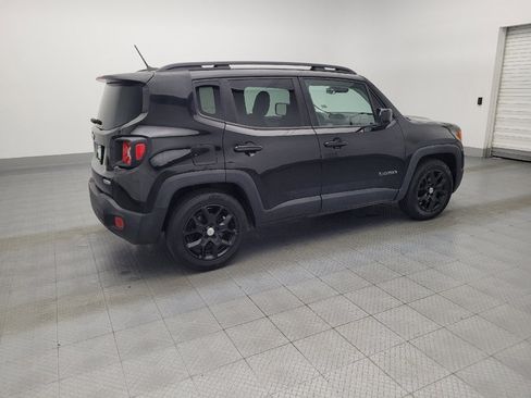 Used 2015 Jeep Renegade Latitude image 10