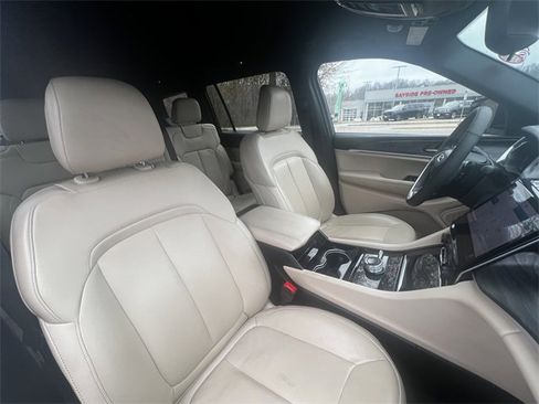 Used 2023 Jeep Grand Cherokee L Limited w/ Trailer Tow Group (B) image 14