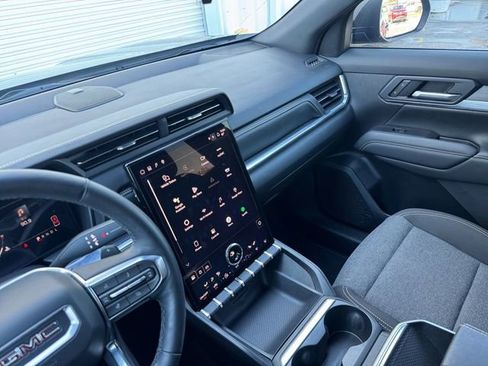 Certified 2025 GMC Terrain Elevation image 12