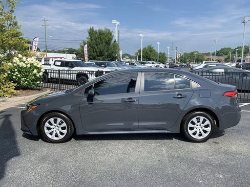 Used 2024 Toyota Corolla LE FWD image 5
