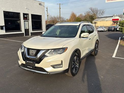 Used 2017 Nissan Rogue SL w/ SL Premium Package image 53