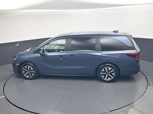 Used 2025 Honda Odyssey EX-L image 36