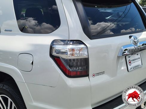 Used 2022 Toyota 4Runner Limited AWD/4WD image 13
