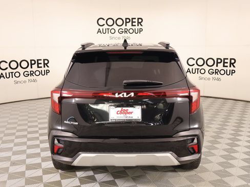Used 2024 Kia Seltos EX FWD image 22