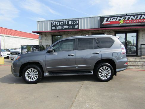 Used 2017 Lexus GX 460 Premium w/ Premium Package AWD/4WD image 2