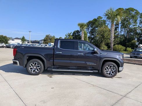 Used 2023 GMC Sierra 1500 SLT w/ SLT Premium Package AWD/4WD image 2