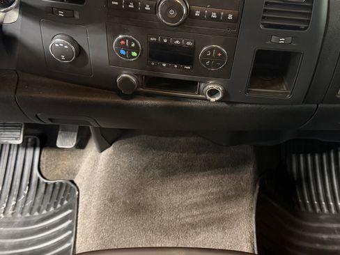 Used 2008 Chevrolet Silverado 2500 LT w/ 1LT Convenience Package image 20