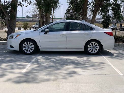Used 2017 Subaru Legacy 2.5i Premium image 4