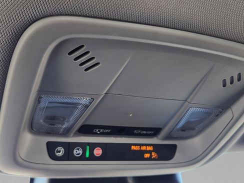 Used 2023 Chevrolet Malibu LT image 24