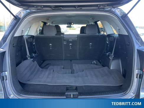 Used 2019 Kia Sorento LX image 11