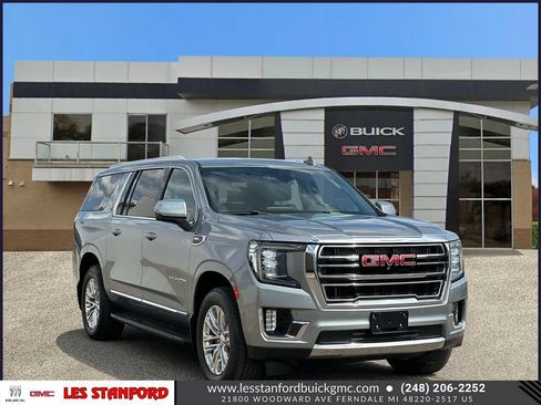 Certified 2024 GMC Yukon XL SLT w/ SLT Luxury Package AWD/4WD image 8