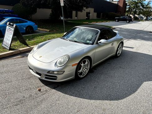 Used 2005 Porsche 911 Carrera S image 1