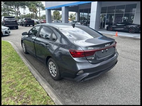 Used 2024 Kia Forte LX FWD image 5