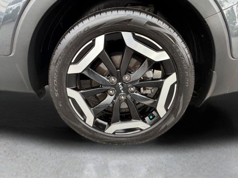 Used 2024 Kia Telluride EX FWD image 15