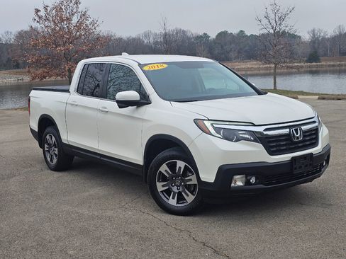 Used 2018 Honda Ridgeline RTL-T image 2