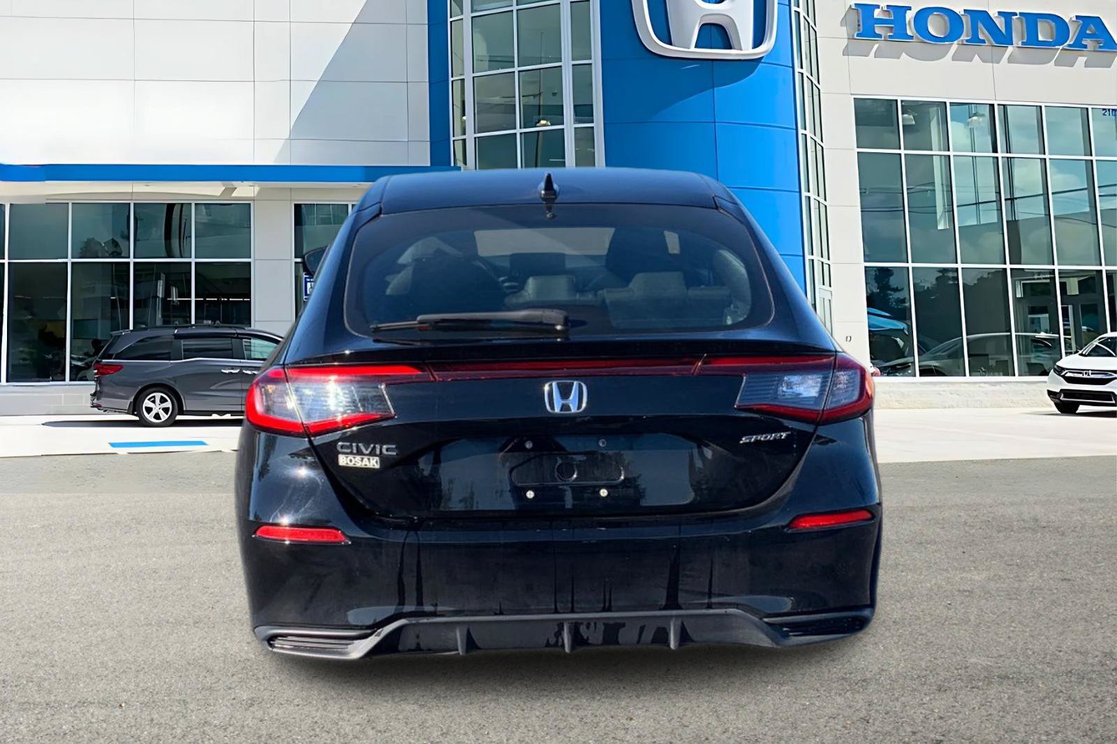 Used 2025 Honda Civic Sport image 4
