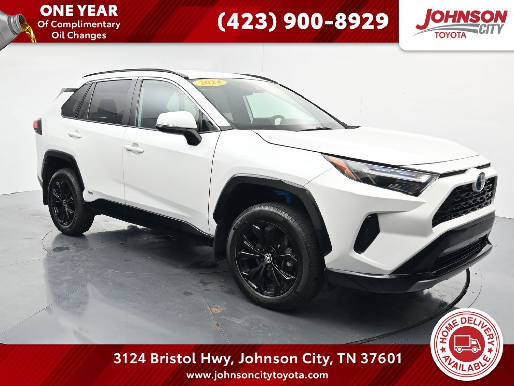 Used 2024 Toyota RAV4 SE AWD/4WD image 1