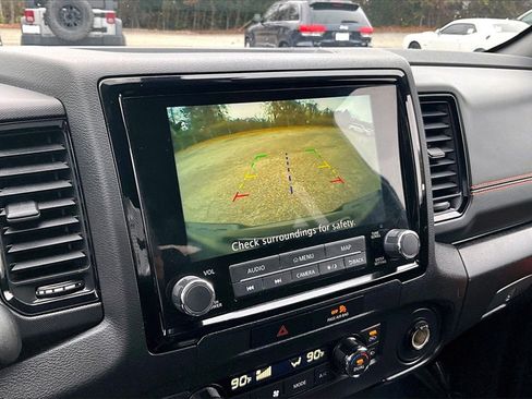 Used 2022 Nissan Frontier Pro-X image 14