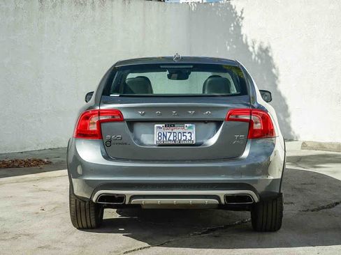 Used 2016 Volvo S60 T5 Cross Country Platinum AWD/4WD image 5