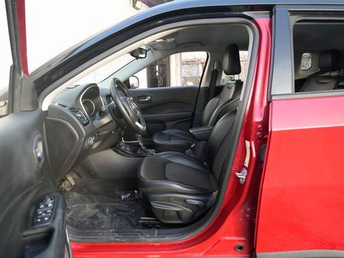 Used 2020 Jeep Compass Latitude image 21