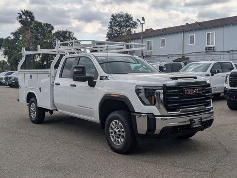 New 2026 GMC Sierra 2500 Pro w/ Convenience Package image 4