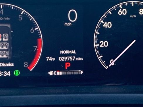 Used 2025 Honda Pilot Touring image 14