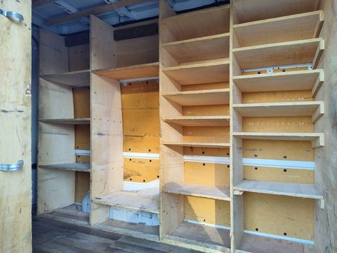 Used 2019 Nissan NV 2500 SV image 16