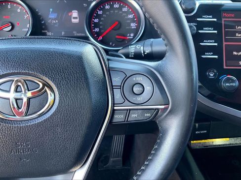 Used 2019 Toyota Camry XSE FWD image 25