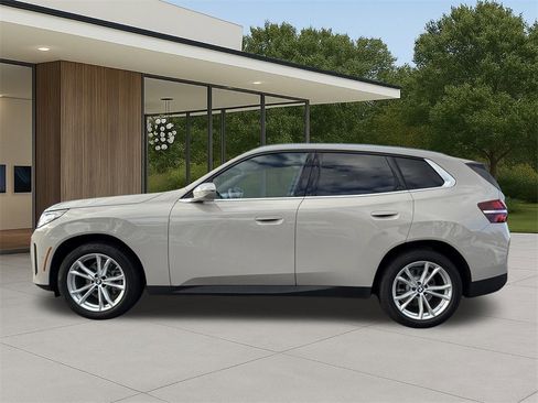 Used 2025 BMW X3 xDrive30i w/ Convenience Package image 12