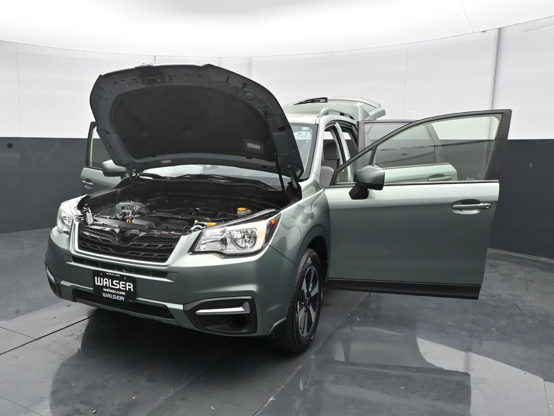 Used 2017 Subaru Forester 2.5i Premium w/ Popular Package #2A AWD/4WD image 29