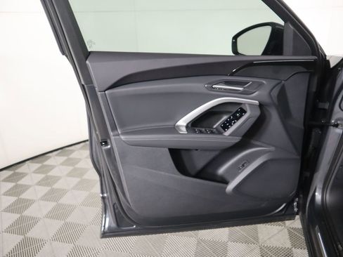 Used 2025 Audi Q5 Premium w/ Convenience Package AWD/4WD image 27