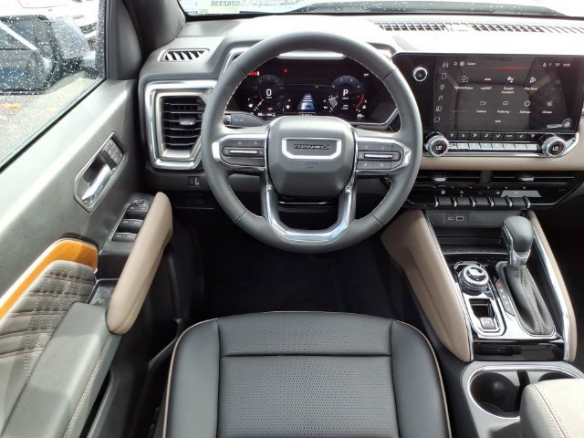 New 2026 GMC Canyon Denali AWD/4WD image 18