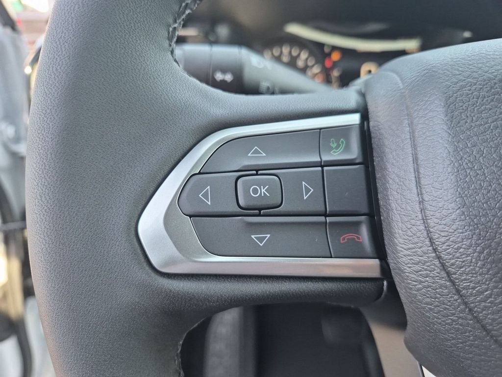 New 2026 Jeep Compass Latitude AWD/4WD image 18