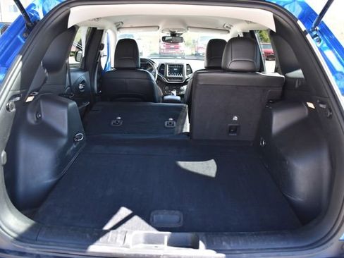 Used 2021 Jeep Cherokee Trailhawk AWD/4WD image 22