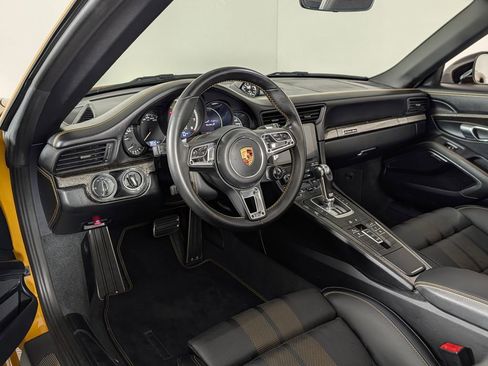 Used 2019 Porsche 911 Turbo S image 4