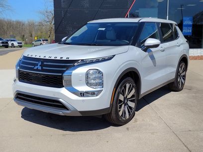 New 2026 Mitsubishi Outlander SE