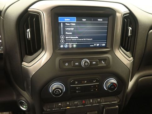 Used 2025 Chevrolet Silverado 1500 Custom image 28