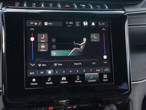 Used 2023 Jeep Grand Cherokee Altitude image 18