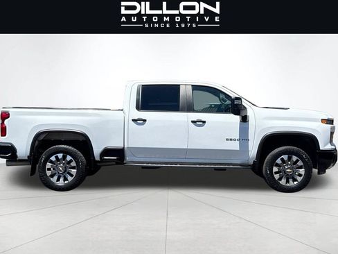 Used 2024 Chevrolet Silverado 2500 Custom w/ Custom Value Package AWD/4WD image 3