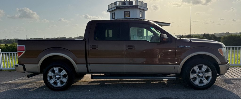 Used 2011 Ford F150 Lariat w/ Lariat Plus Pkg RWD image 4