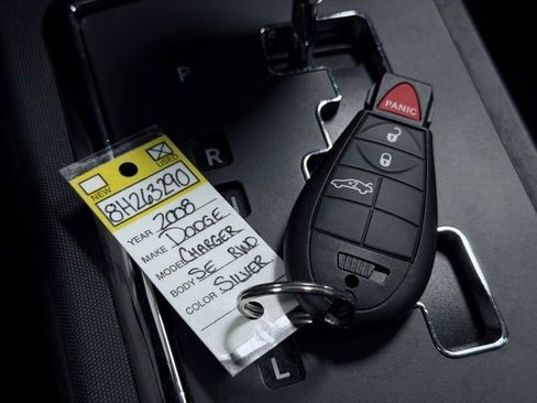 Used 2008 Dodge Charger SE RWD image 30