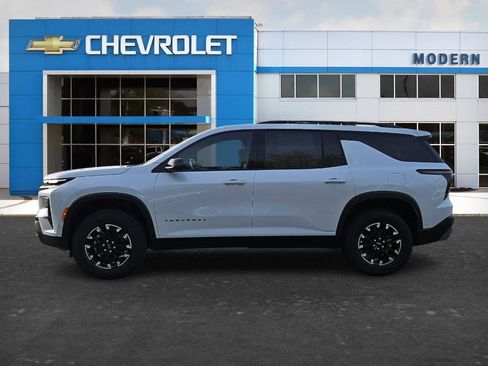New 2026 Chevrolet Traverse Z71 w/ Enhanced Driving Package AWD/4WD image 2