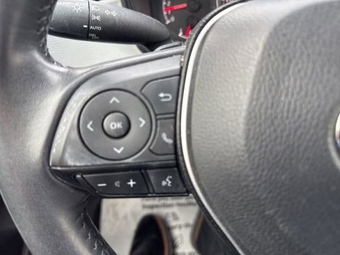 Used 2021 Toyota Corolla SE image 8