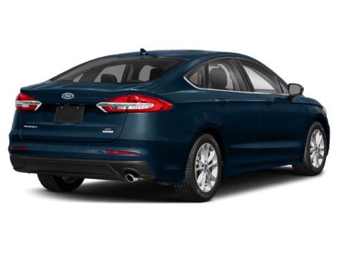 Used 2020 Ford Fusion SE FWD image 2