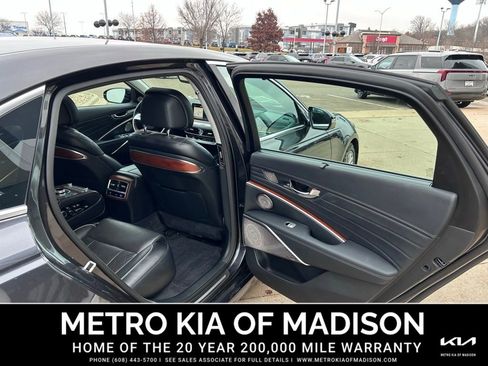 Used 2020 Kia K900 Luxury w/ VIP Package image 45