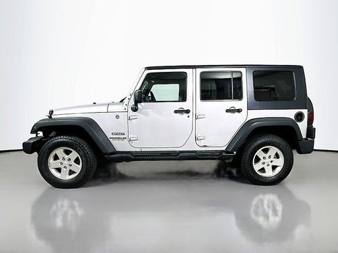 Used 2010 Jeep Wrangler Unlimited Sport AWD/4WD image 4
