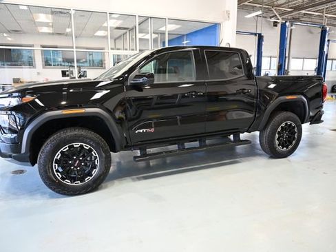 New 2026 GMC Canyon AT4 w/ Technology Plus Package AWD/4WD image 9