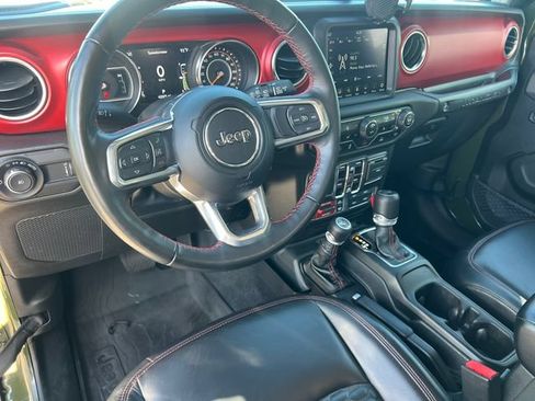 Used 2023 Jeep Wrangler Unlimited Rubicon w/ Dual Top Group AWD/4WD image 12