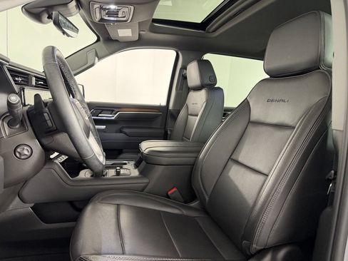 Used 2024 GMC Sierra 1500 Denali w/ Technology Package AWD/4WD image 23