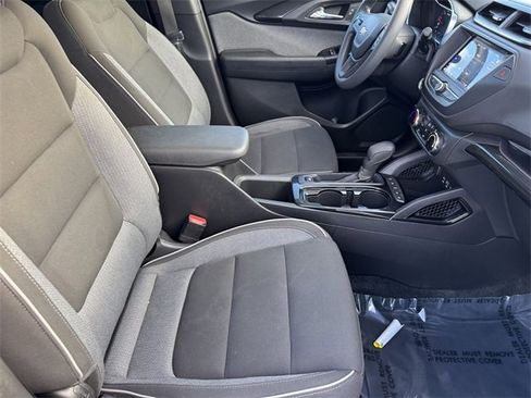 Used 2022 Chevrolet TrailBlazer LT image 6